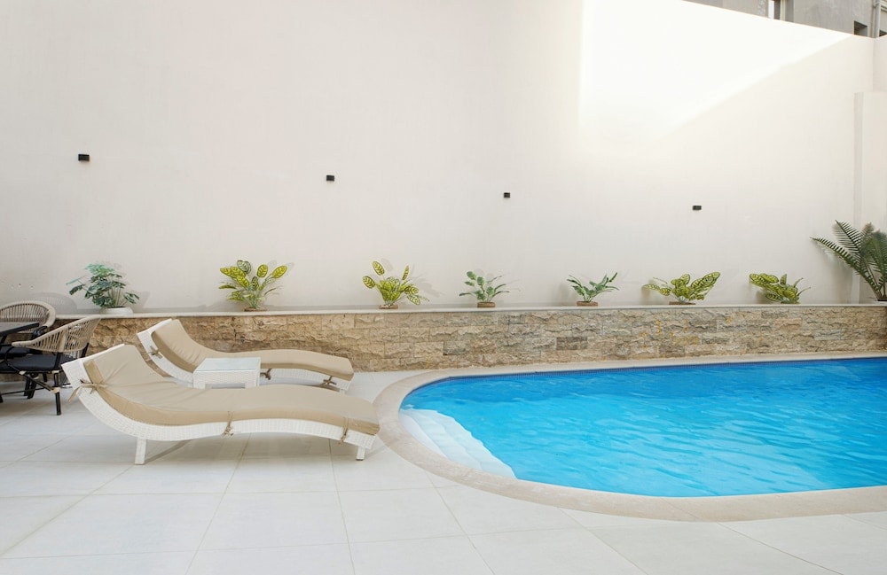 New Cairo City - Rivana Residence New Cairo - Pool & GYM Access