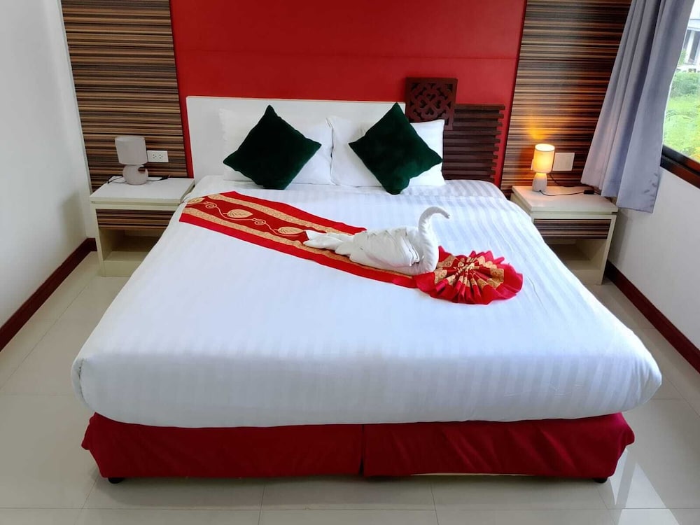Patong Max Value Hotel