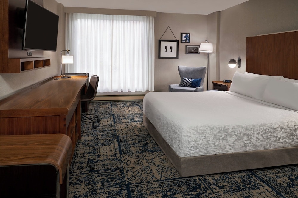Ottawa - Four Points by Sheraton Hotel & Conference Centre Gatineau-Ottawa