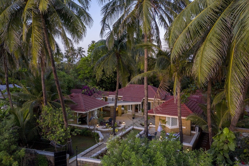 Bandra - amã Stays & Trails, Beach House Madh Island