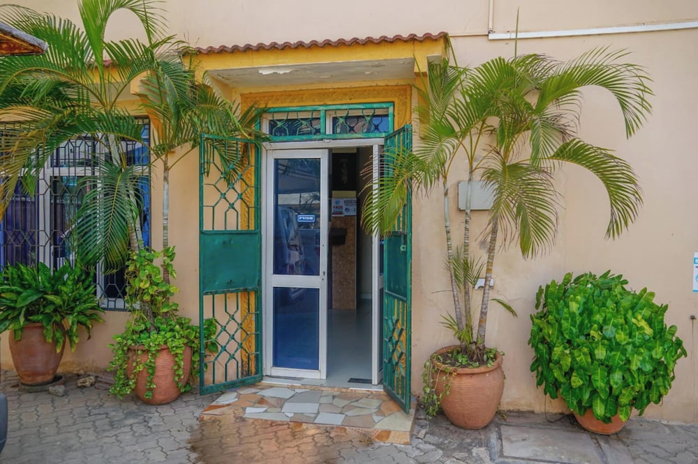 Bamburi - Haveton Hotel and Apartments