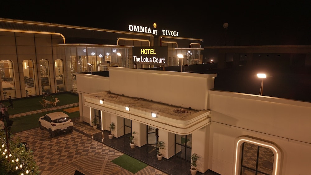 Ghaziabad - The Hoften Lotus Court, Greater Noida