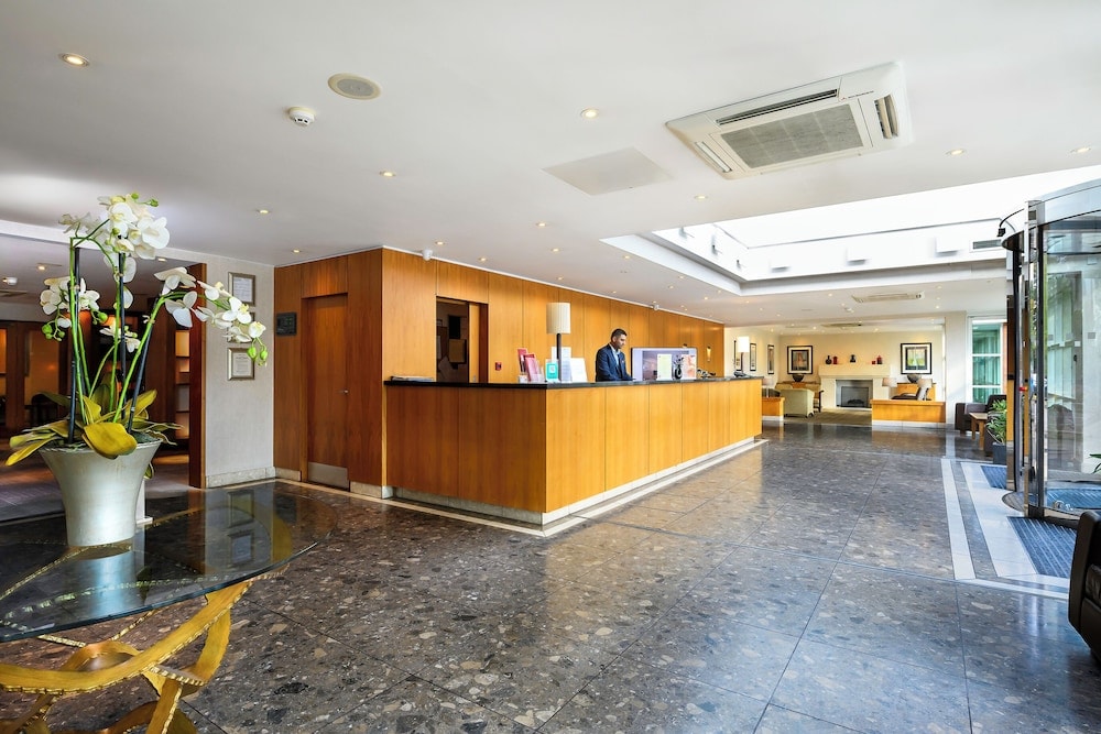 Newbury - Regency Park Hotel, Health Club & Spa
