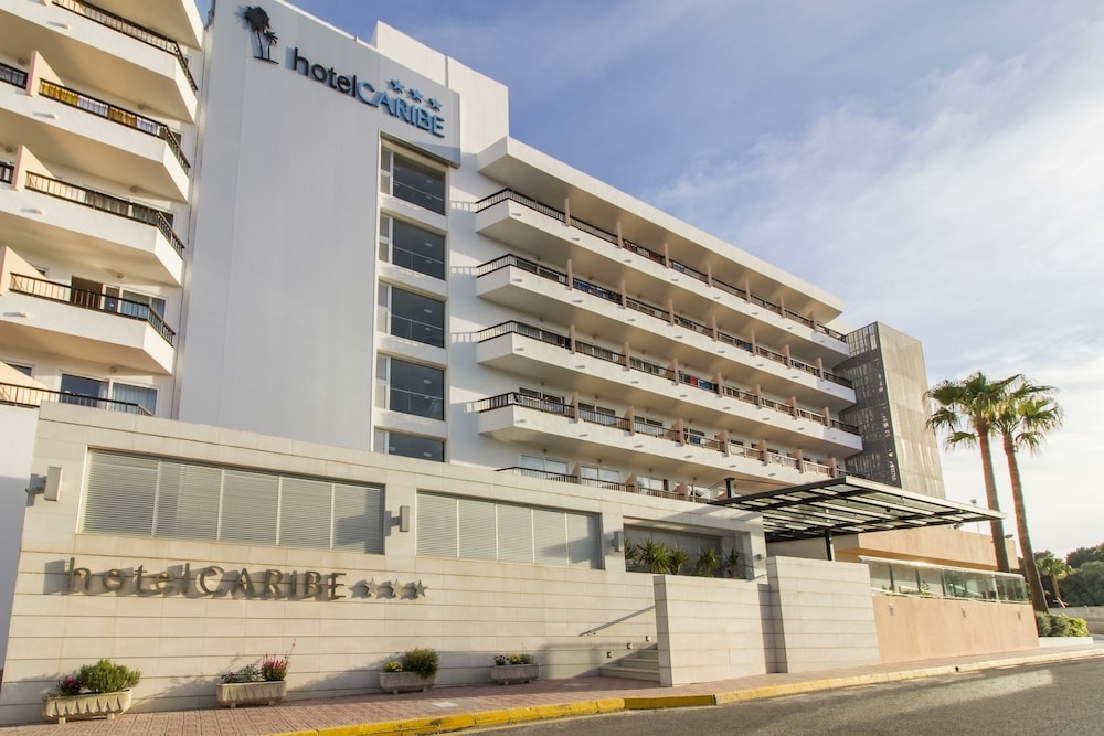Santa Eulalia del Río - Hotel Caribe IBIZA