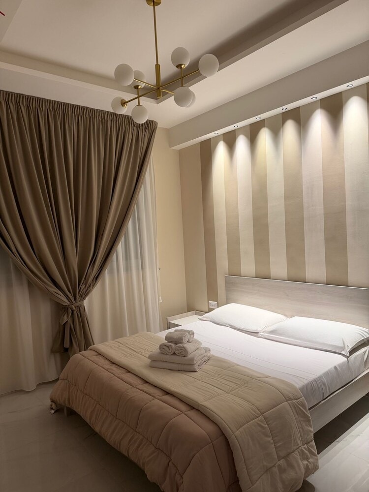 Nola - Luxury Rooms