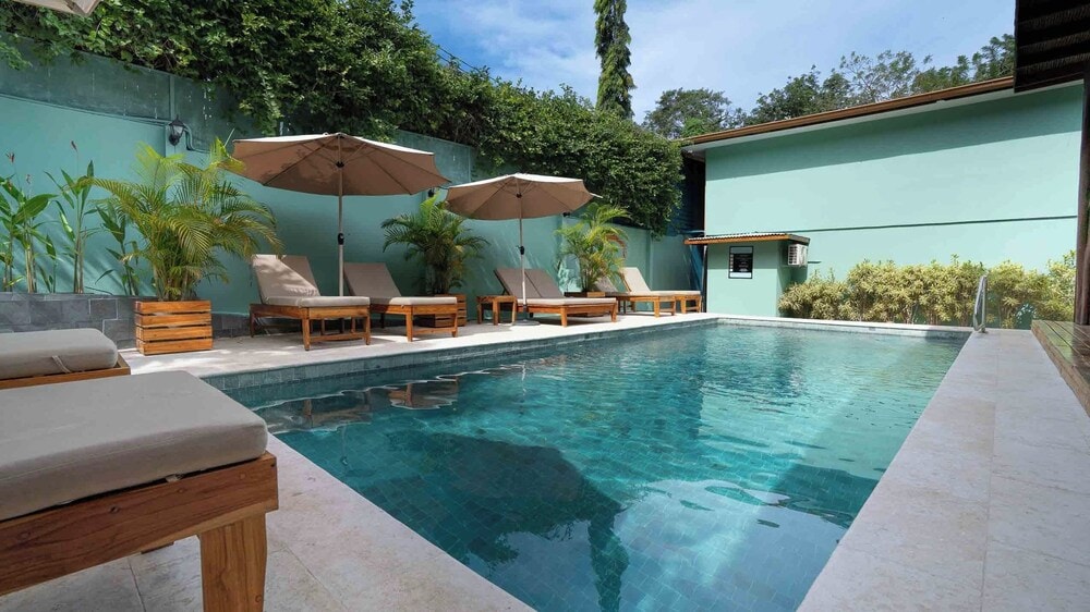 Stockholm - Tamarindo - Hotel Arco Iris