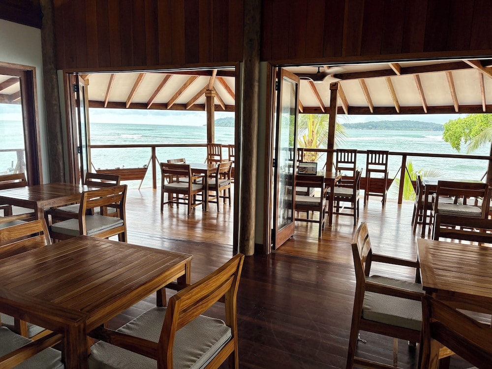 Bocas del Toro - Bocas Beachfront Lodge