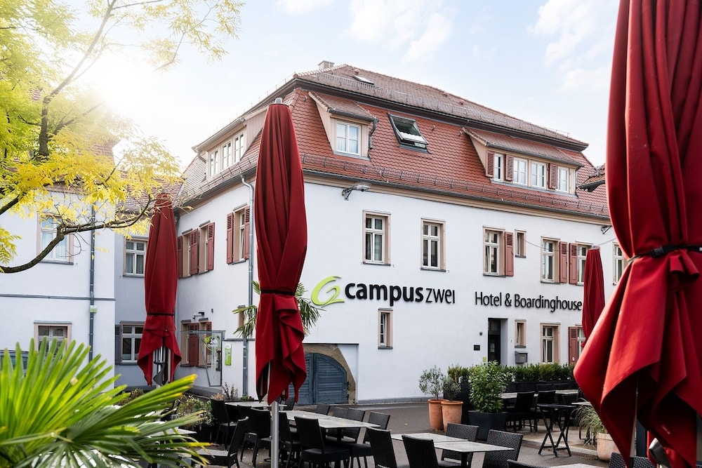 Ludwigsburg - Hotel CampusZwei Komfortable Doppelzimmer & Apartments mit Küche Zentral in Ludwigsburg ideal für Business & Langzeitaufenthalte 24h Check in Kinder bis 14 Jahre übernachten kostenlos
