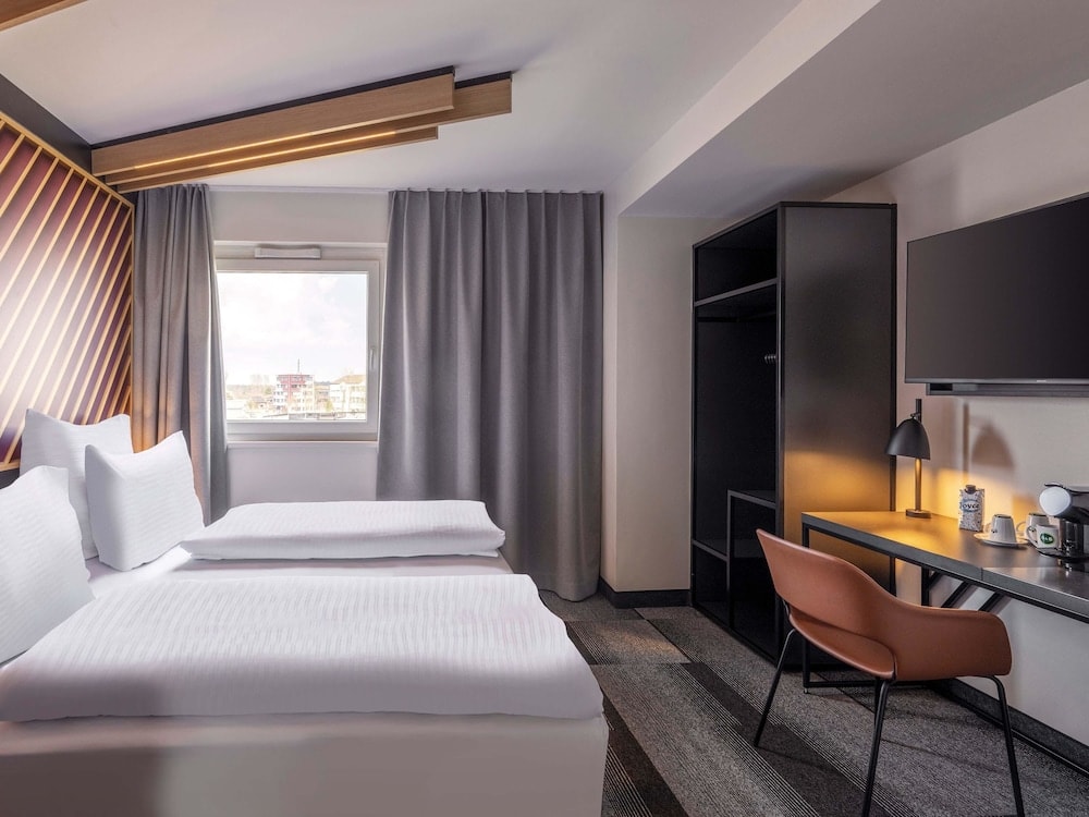 Fürth - B&B Hotel Erlangen-Süd