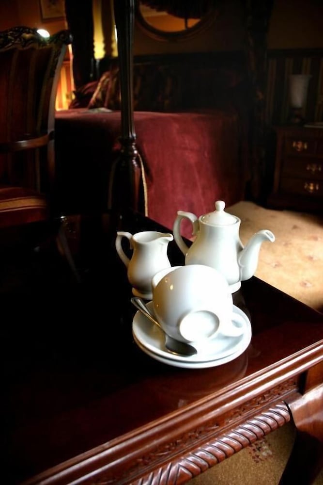 Aberdare - Ty Newydd Country Hotel