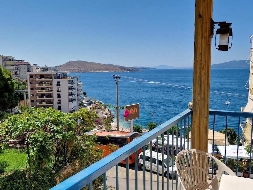 Malmö - Saranda - Prishtina Hotel Sarande