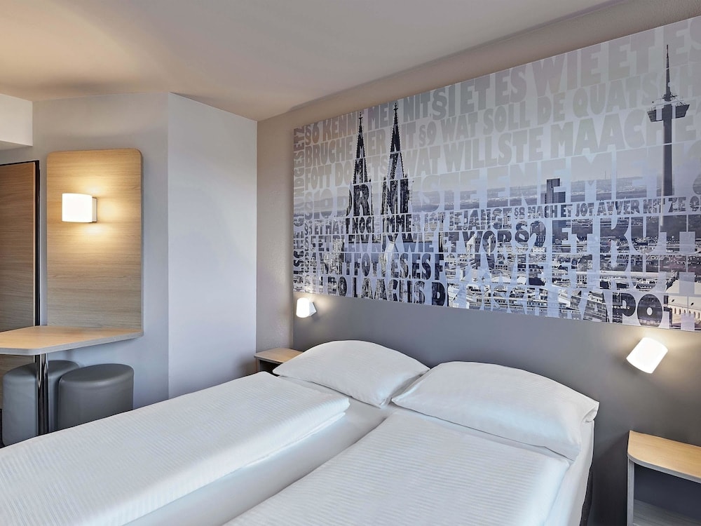 Köln - B&B Hotel Köln-West