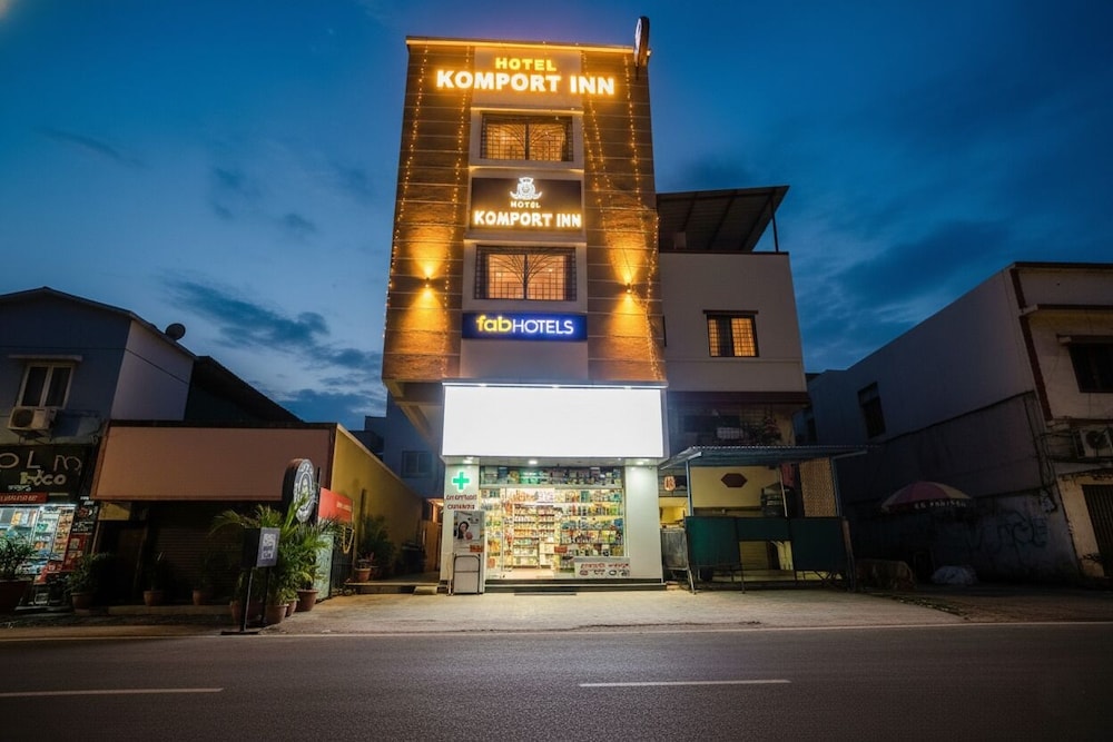 Pune - Fabhotel Komfort Inn