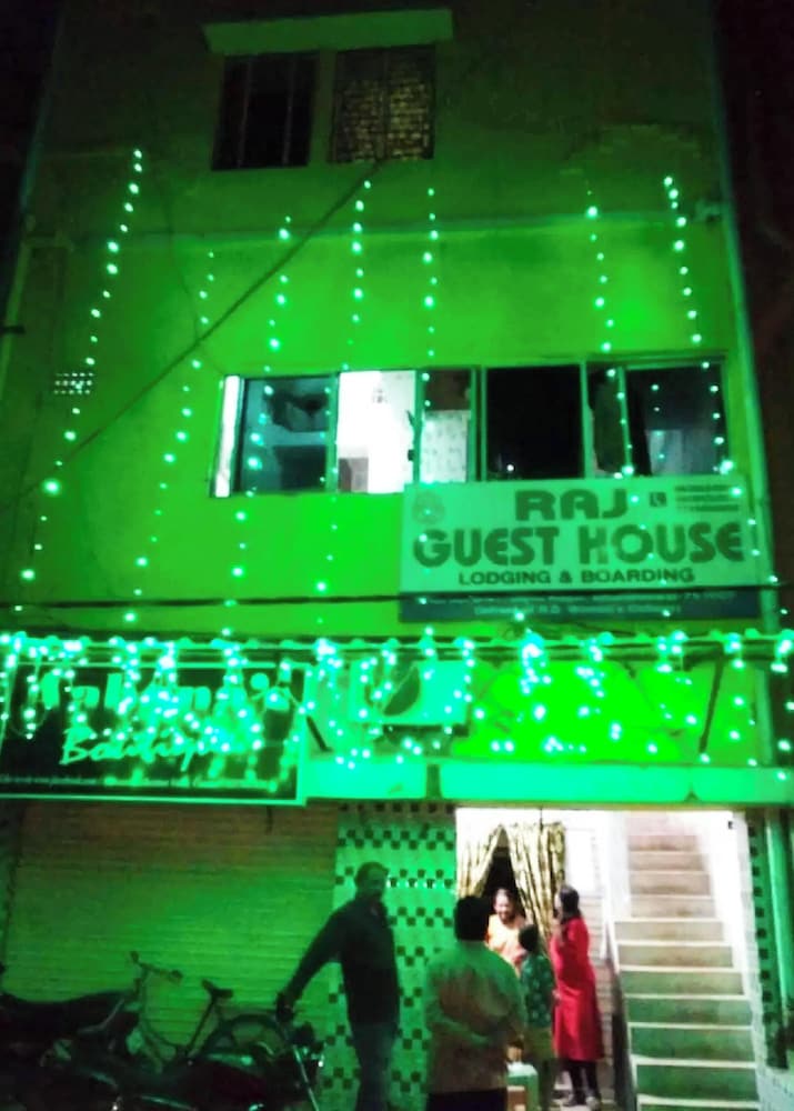 Bhubaneshwar - Hotel Raj Guest House Bhubaneswar