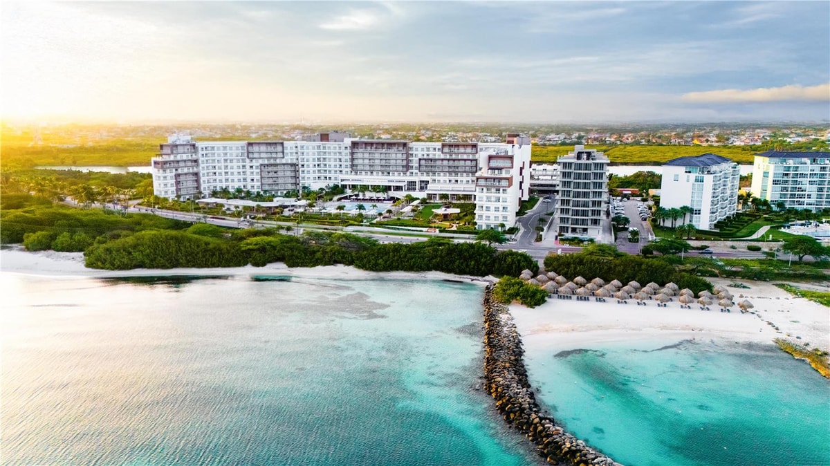 Palm-Eagle Beach - Embassy Suites By Hilton Aruba Beach Resort