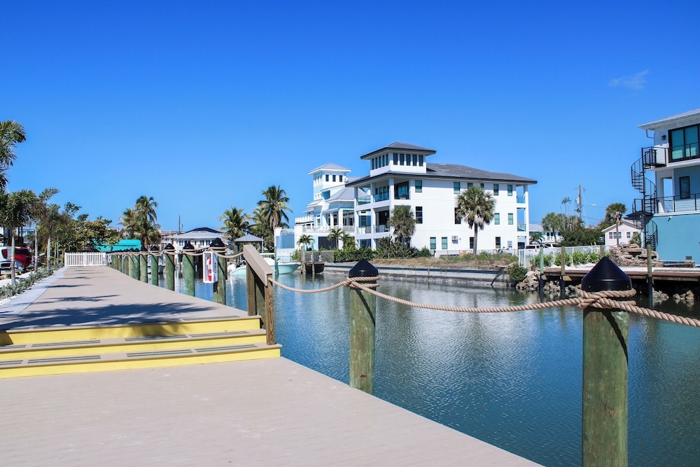 Fort Myers Beach - The Bay Inn at the Lani Kai