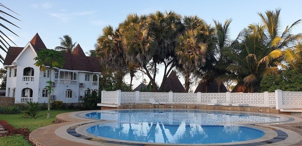 Shanzu - Likizo Cottages & Resort Kanamai