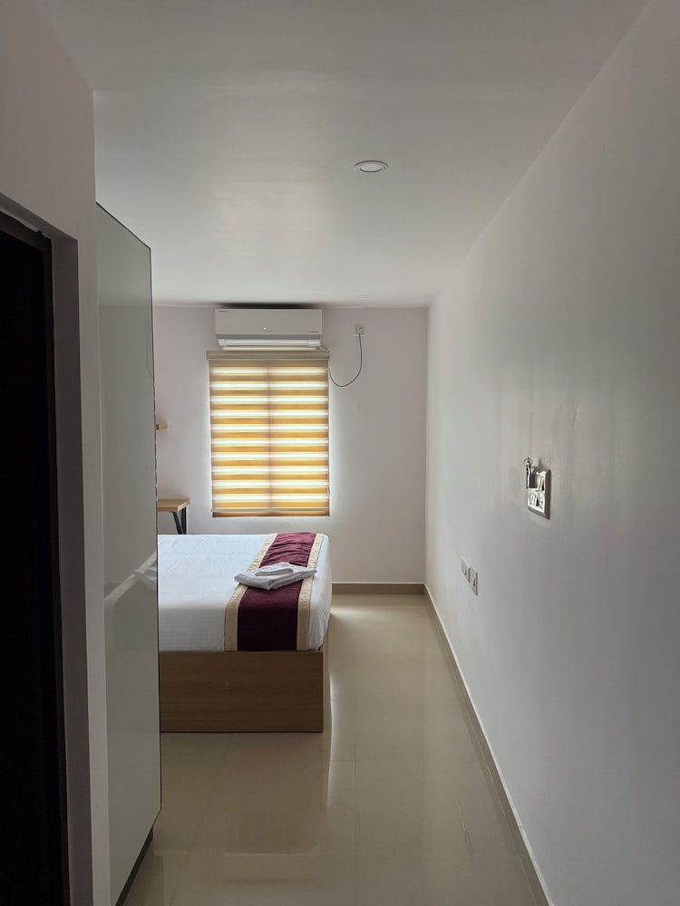 Alwaye - New Metro Inn by Precise Properties