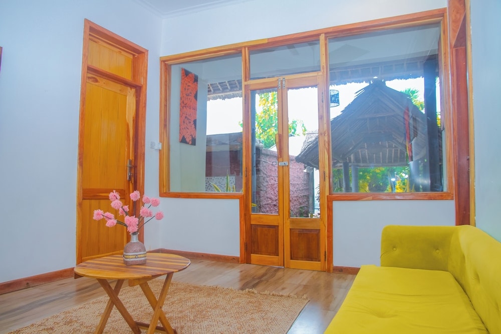 Kutani - Apao Village & Resort Lodge