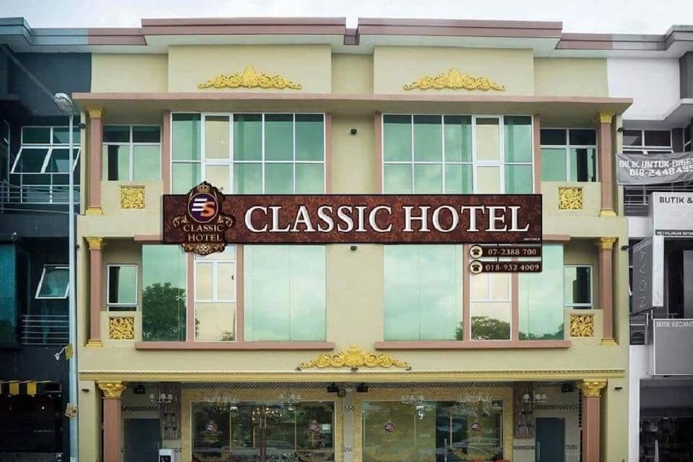 Johor Bahru - Ghazrin's Classic Hotel JB
