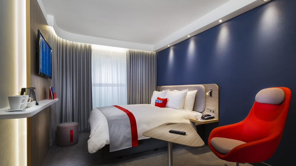 Holiday Inn Express PARIS - POISSY by IHG
