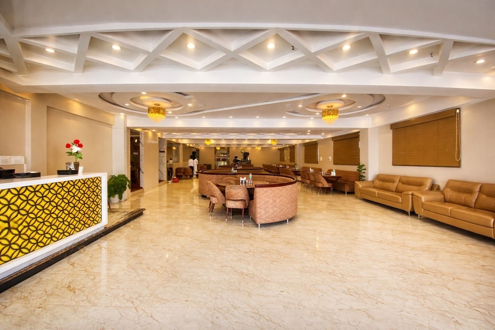Dod Ballāpur - Hotel Royal Nandhana